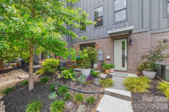 4017 Plaza Row Court, Charlotte, NC 28205
