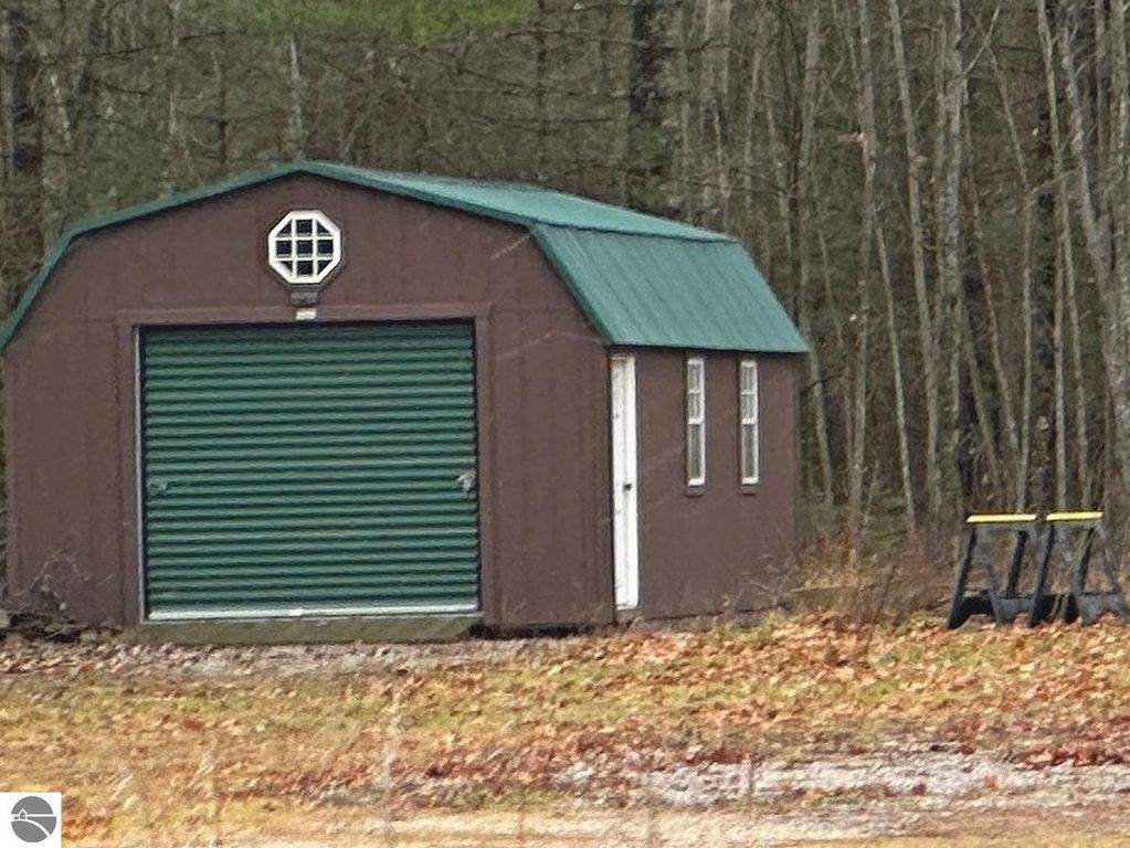 Image 6 of property listing at 220 E Sanborn Road, Lake City, MI 49651