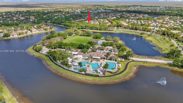 1414 Banyan Way, Weston, FL 33327
