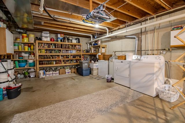 3405 N 700 E, Grovertown, IN 46531