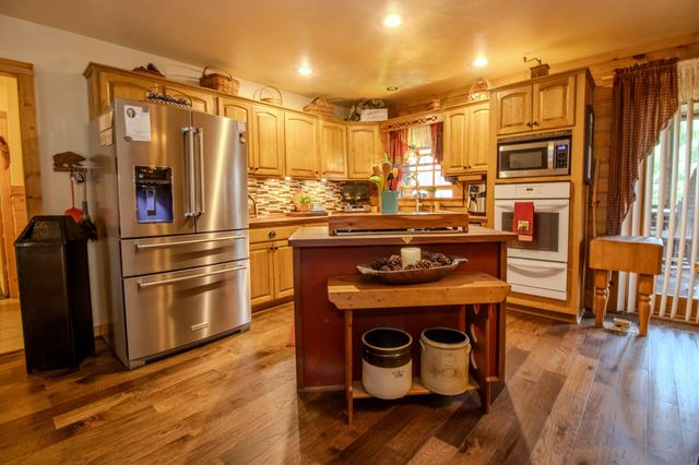 3405 N 700 E, Grovertown, IN 46531