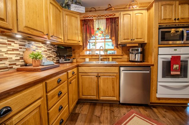 3405 N 700 E, Grovertown, IN 46531
