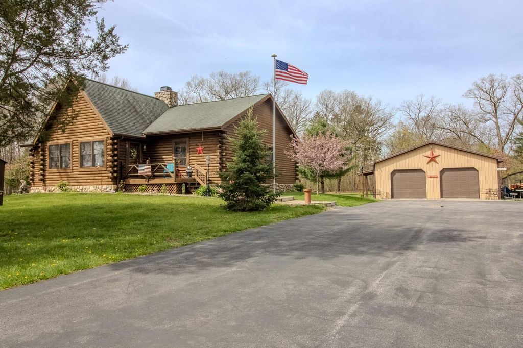 3405 N 700 E, Grovertown, IN 46531