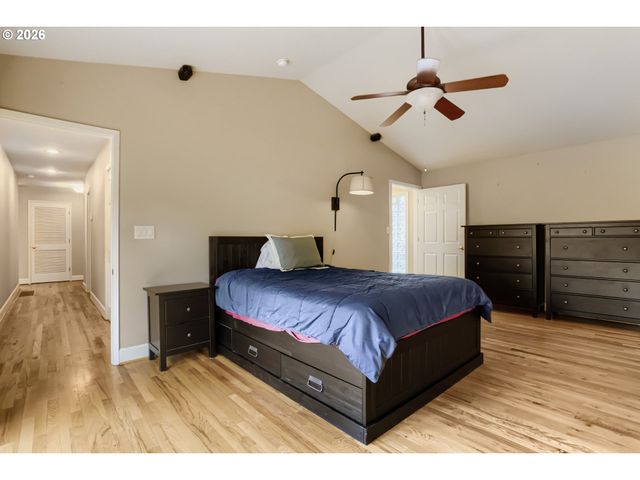 3720 E MILL PLAIN Blvd 2, Vancouver, WA 98661