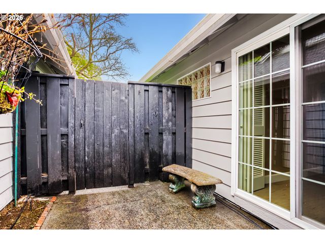 3720 E MILL PLAIN Blvd 2, Vancouver, WA 98661