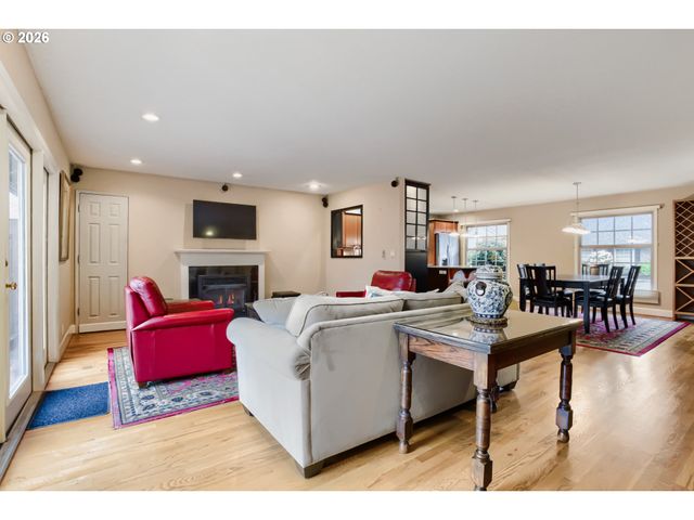 3720 E MILL PLAIN Blvd 2, Vancouver, WA 98661