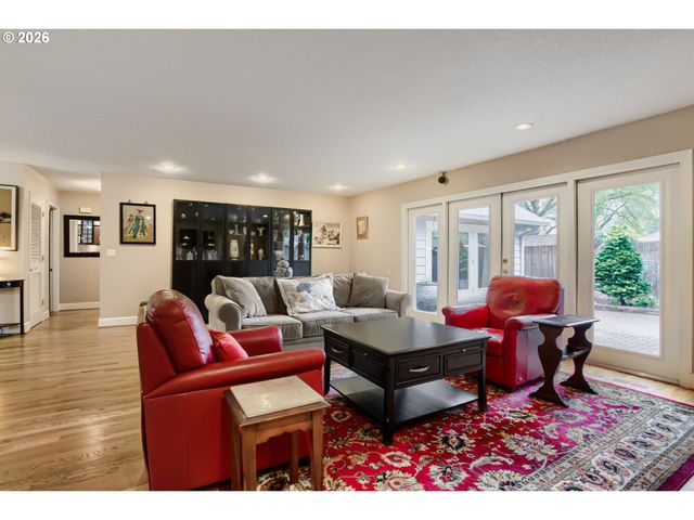 3720 E MILL PLAIN Blvd 2, Vancouver, WA 98661