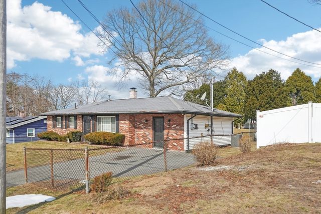 58 Budd Ave, Brockton, MA 02302