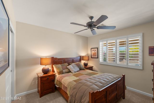 555 N Alexis Loop, Green Valley, AZ 85614