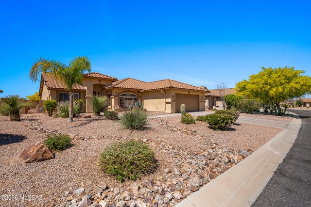 555 N Alexis Loop, Green Valley, AZ 85614