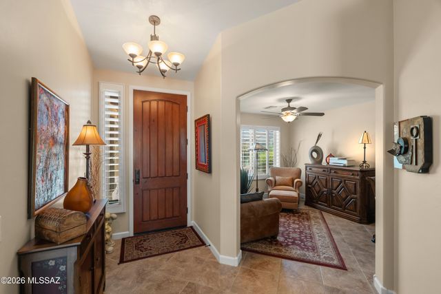 555 N Alexis Loop, Green Valley, AZ 85614