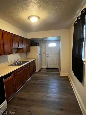 3993 W 23rd Street, Cleveland, OH 44109