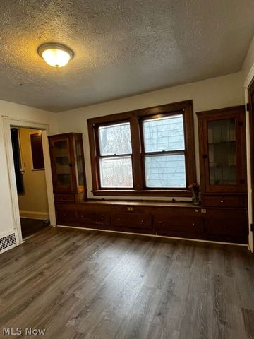 3993 W 23rd Street, Cleveland, OH 44109