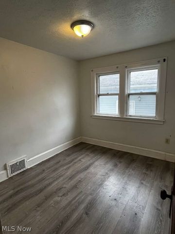 3993 W 23rd Street, Cleveland, OH 44109