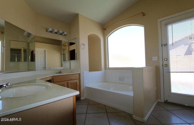 814 W Morelos Street, Chandler, AZ 85225