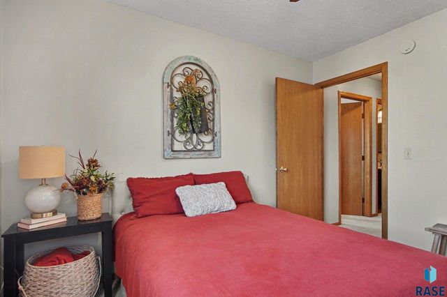 1903 S Sertoma Ave Avenue 104, Sioux Falls, SD 57106