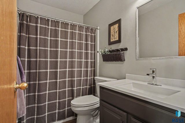 1903 S Sertoma Ave Avenue 104, Sioux Falls, SD 57106