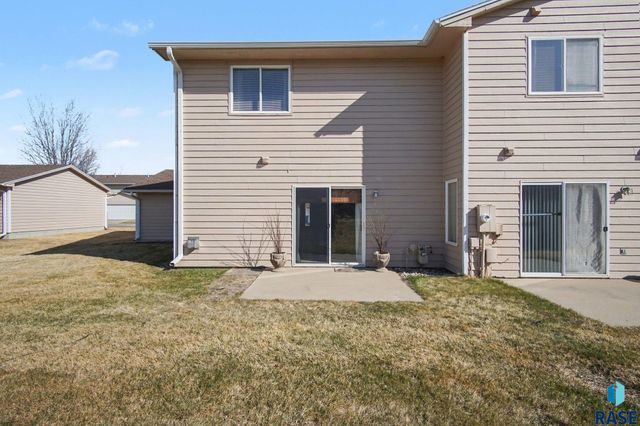 1903 S Sertoma Ave Avenue 104, Sioux Falls, SD 57106
