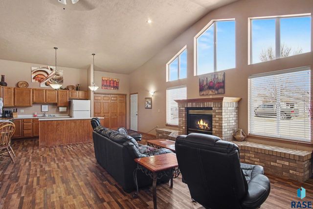 1903 S Sertoma Ave Avenue 104, Sioux Falls, SD 57106