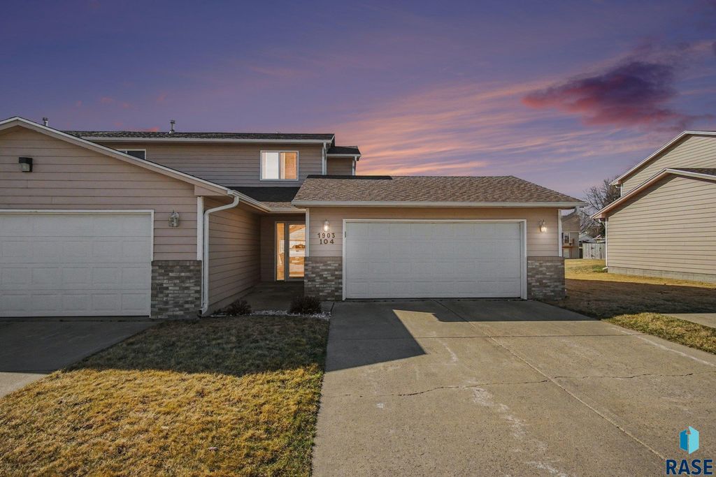 1903 S Sertoma Ave Avenue 104, Sioux Falls, SD 57106