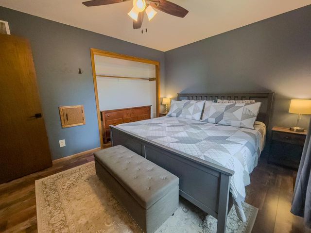 3655 S Sandalwood DRIVE, New Berlin, WI 53151