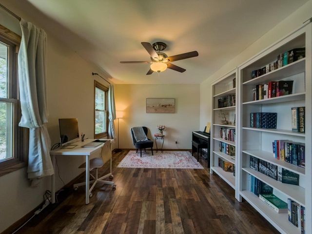 3655 S Sandalwood DRIVE, New Berlin, WI 53151