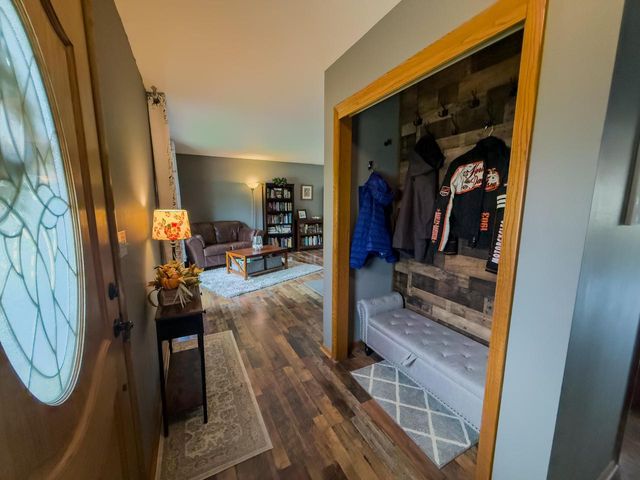 3655 S Sandalwood DRIVE, New Berlin, WI 53151