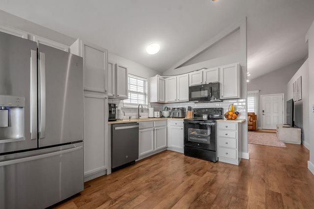 744 Lauren Drive, Nicholasville, KY 40356