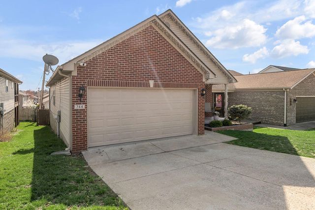 744 Lauren Drive, Nicholasville, KY 40356