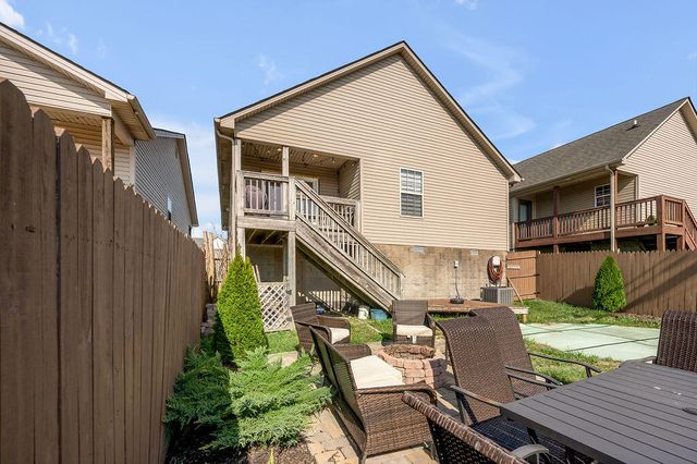 744 Lauren Drive, Nicholasville, KY 40356