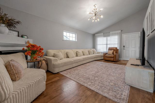 744 Lauren Drive, Nicholasville, KY 40356