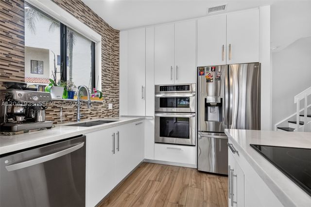 21391 Marina Cove Cir 19-K, Aventura, FL 33180
