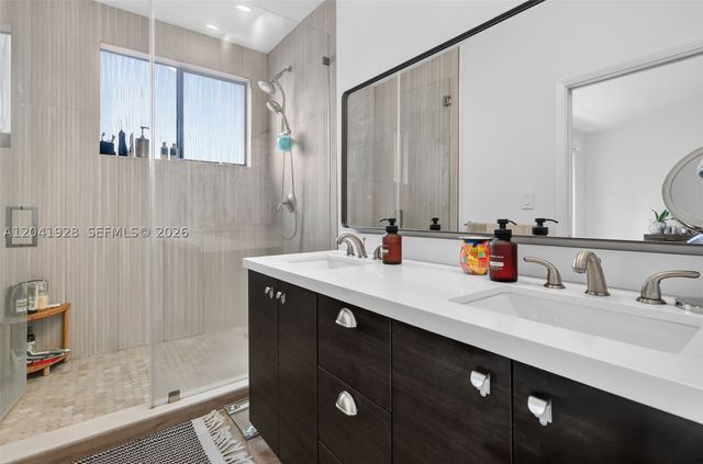 21391 Marina Cove Cir 19-K, Aventura, FL 33180