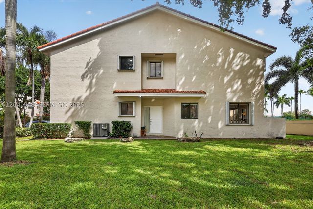 21391 Marina Cove Cir 19-K, Aventura, FL 33180