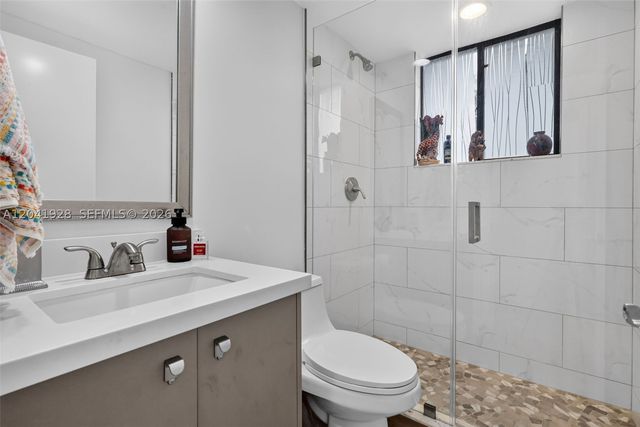21391 Marina Cove Cir 19-K, Aventura, FL 33180