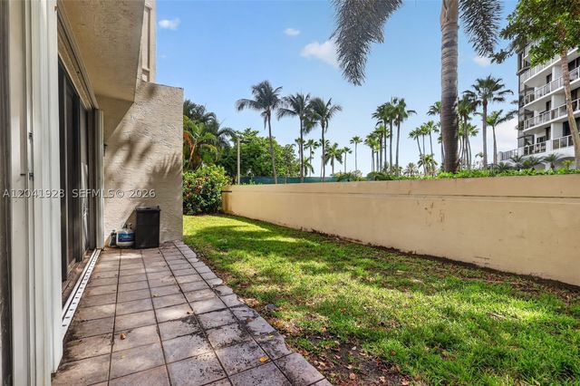 21391 Marina Cove Cir 19-K, Aventura, FL 33180