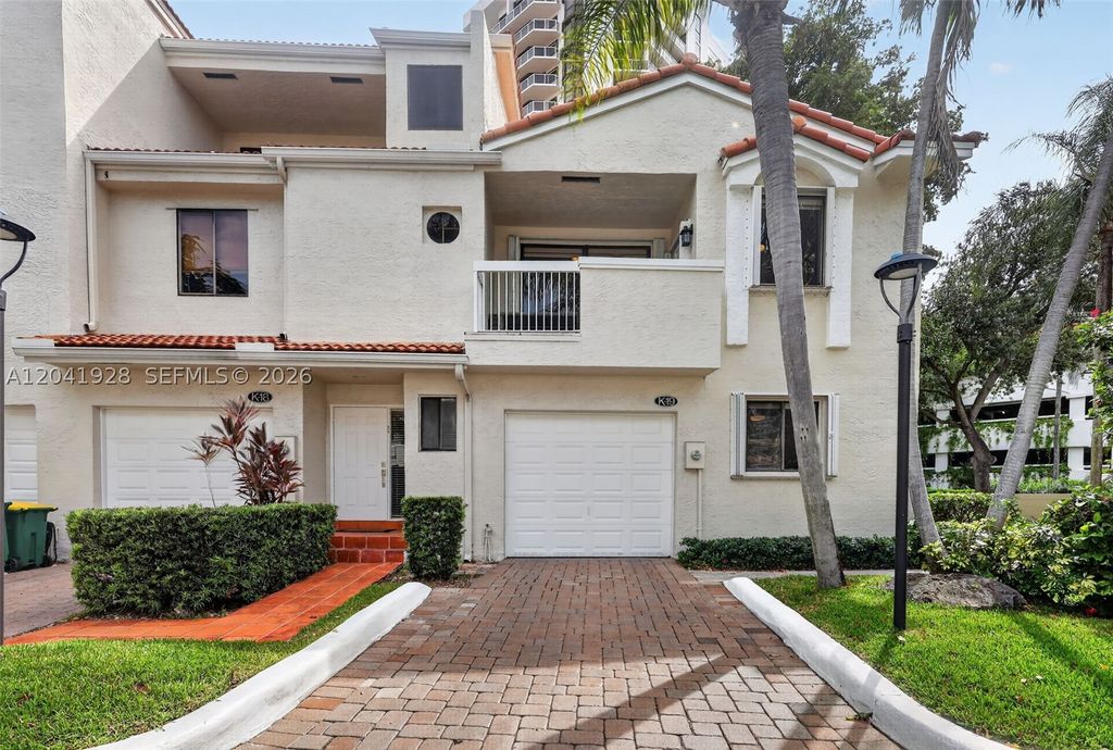 21391 Marina Cove Cir 19-K, Aventura, FL 33180