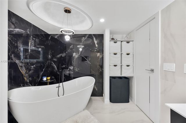 1865 S Ocean Dr 15B, Hallandale Beach, FL 33009