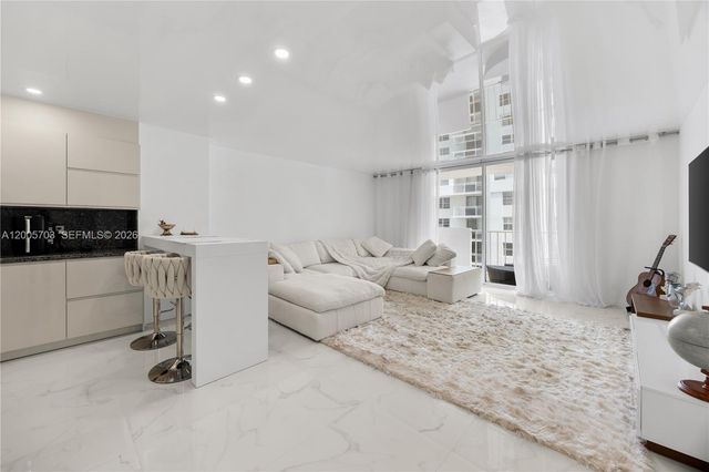 1865 S Ocean Dr 15B, Hallandale Beach, FL 33009