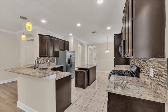 17433 NEW CROSS CIRCLE, Lithia, FL 33547
