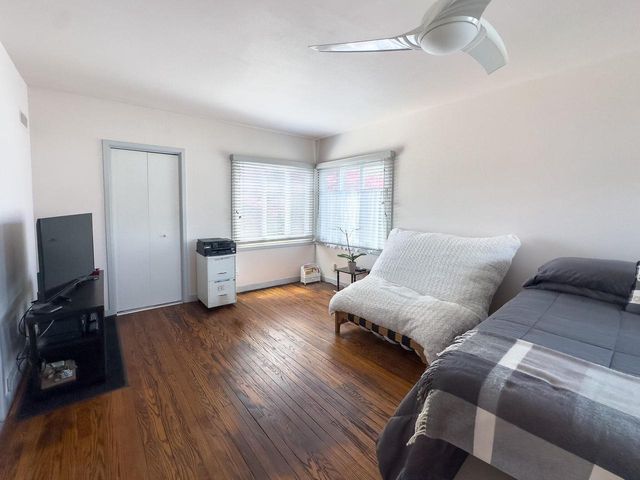 3840 N 55th STREET, Milwaukee, WI 53216