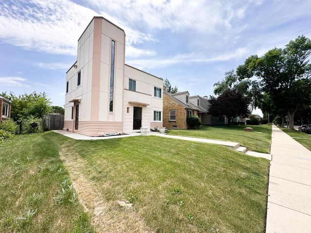 3840 N 55th STREET, Milwaukee, WI 53216
