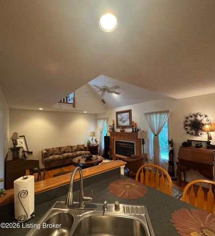7730 Cottage Cove Way, Louisville, KY 40214