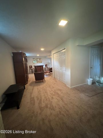 7730 Cottage Cove Way, Louisville, KY 40214