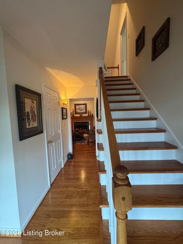 7730 Cottage Cove Way, Louisville, KY 40214