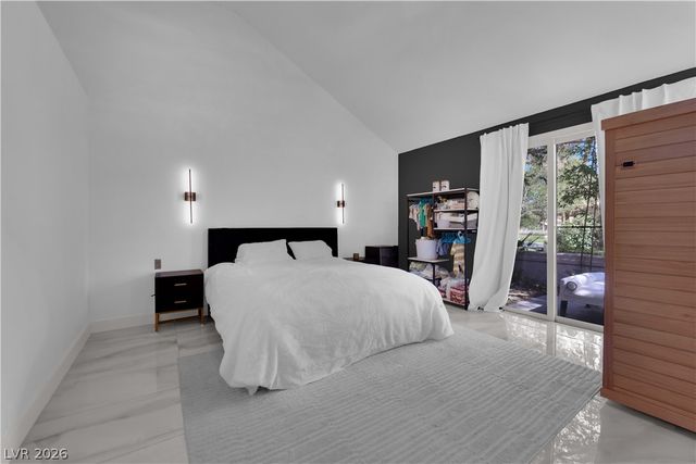 8170 Round Hills Circle, Las Vegas, NV 89113