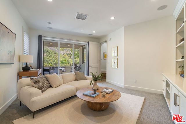12868 S Seaglass Circle W, Los Angeles, CA 90094