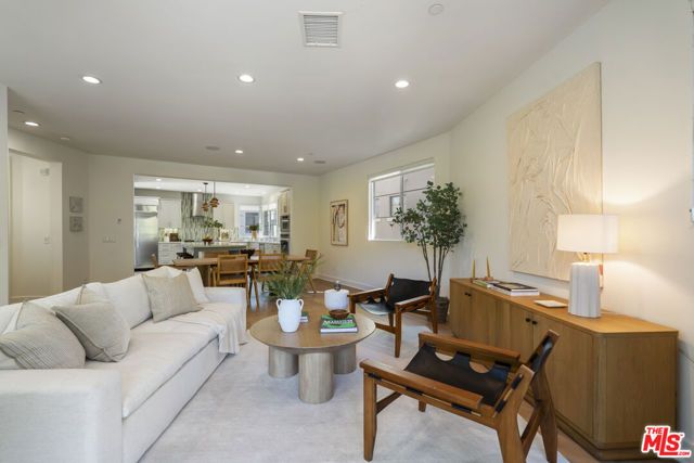 12868 S Seaglass Circle W, Los Angeles, CA 90094