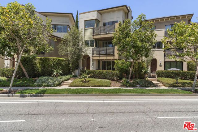 12868 S Seaglass Circle W, Los Angeles, CA 90094