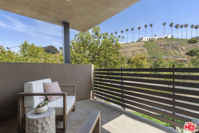 12868 S Seaglass Circle W, Los Angeles, CA 90094